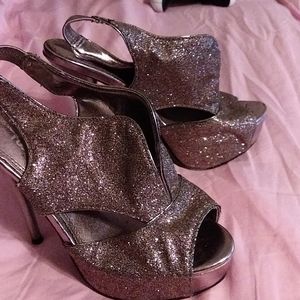 Charlotte rouse gold heels size 6
